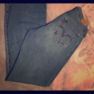 Levi’s Curvy Jeans